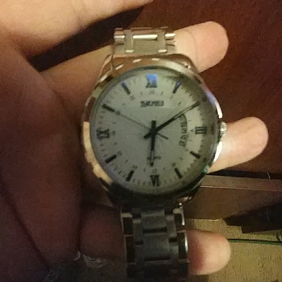 Watch - Picture 1 of 2